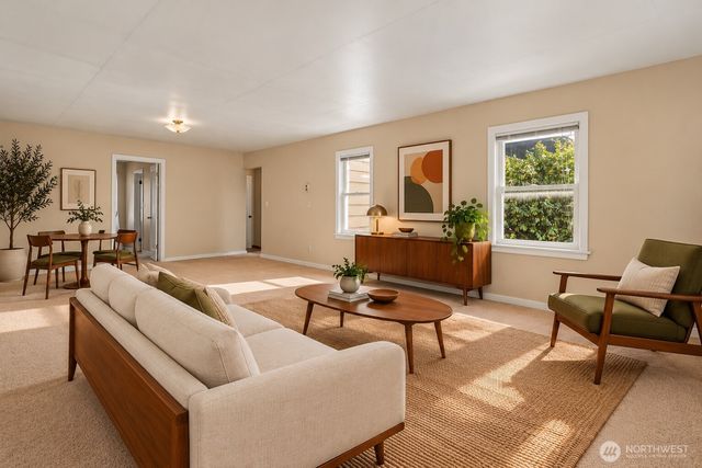 606 Renton Avenue S, Renton, WA 98057