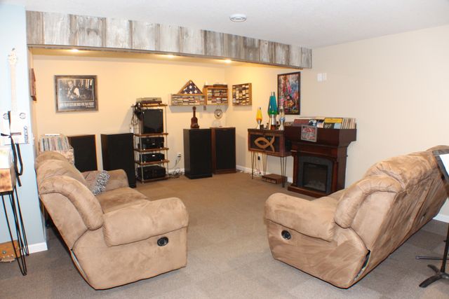 601 N 6th St Circle, Princeton, IA 52768