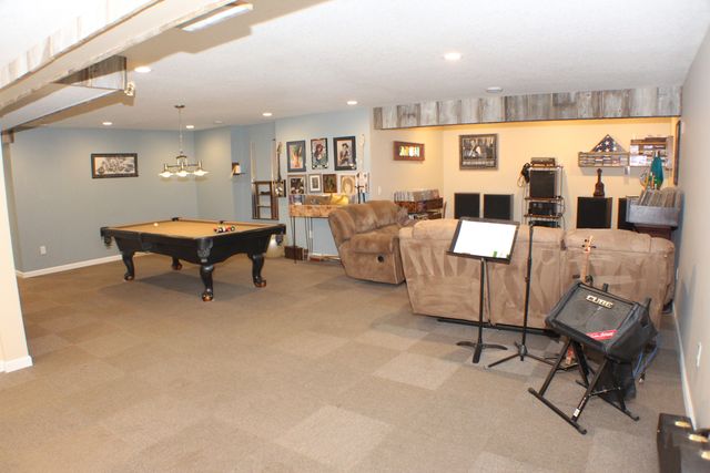 601 N 6th St Circle, Princeton, IA 52768
