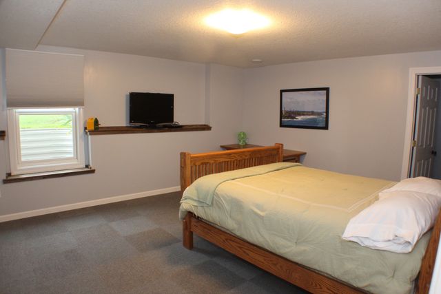 601 N 6th St Circle, Princeton, IA 52768