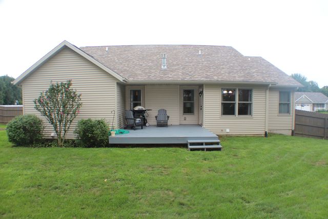 601 N 6th St Circle, Princeton, IA 52768