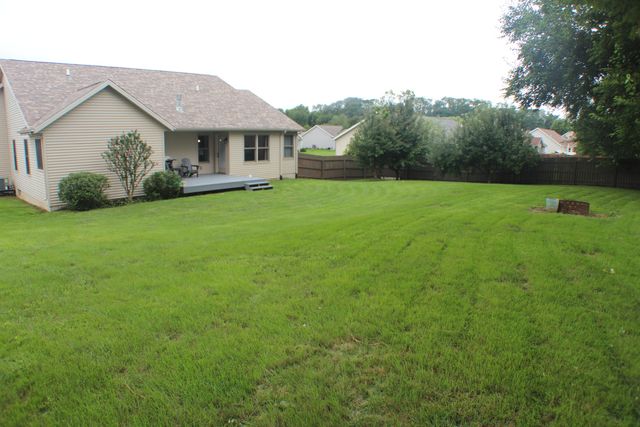 601 N 6th St Circle, Princeton, IA 52768