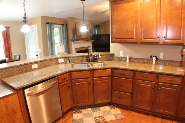 601 N 6th St Circle, Princeton, IA 52768
