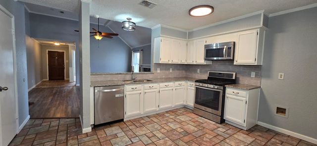 4661 Birchbend Lane, Fort Worth, TX 76137