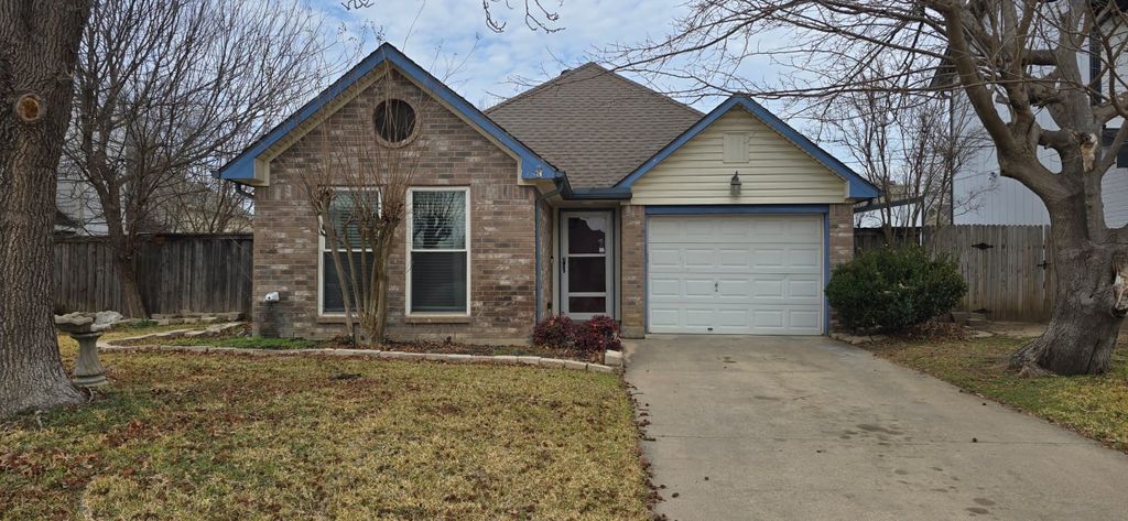 4661 Birchbend Lane, Fort Worth, TX 76137