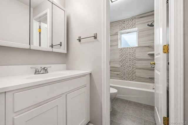135 Route 306 111, Monsey, NY 10952