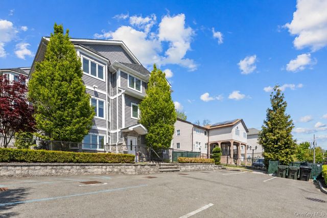 135 Route 306 111, Monsey, NY 10952