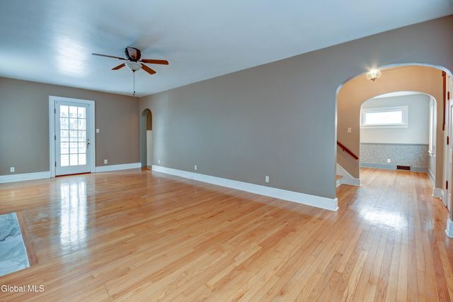 110 E Montgomery Street, Johnstown, NY 12095