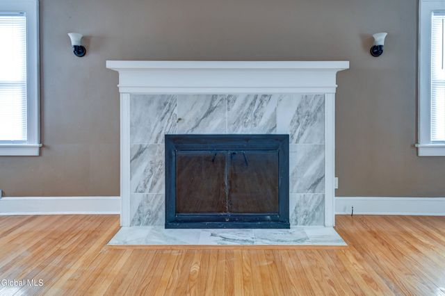 110 E Montgomery Street, Johnstown, NY 12095