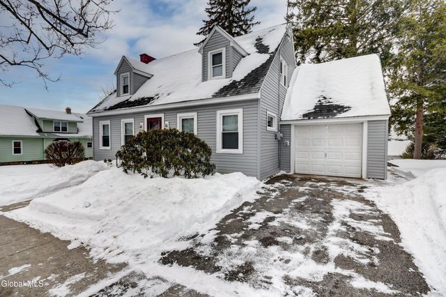 110 E Montgomery Street, Johnstown, NY 12095