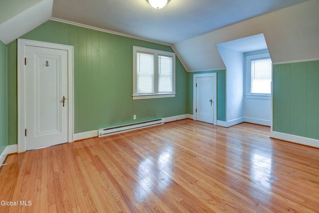 110 E Montgomery Street, Johnstown, NY 12095