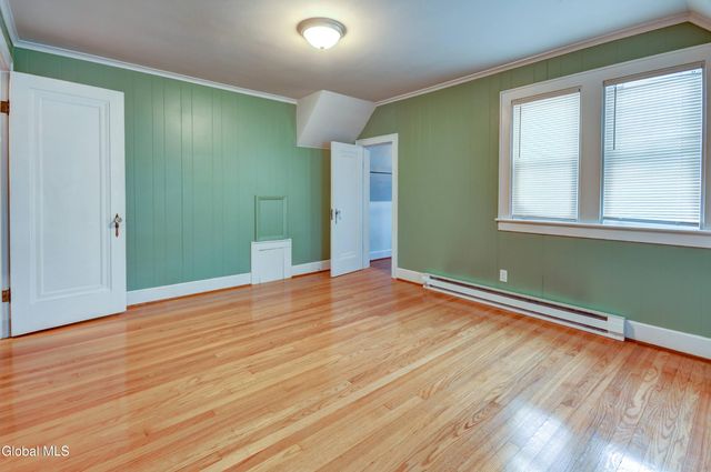 110 E Montgomery Street, Johnstown, NY 12095