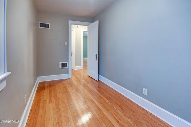 110 E Montgomery Street, Johnstown, NY 12095