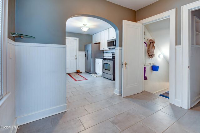 110 E Montgomery Street, Johnstown, NY 12095