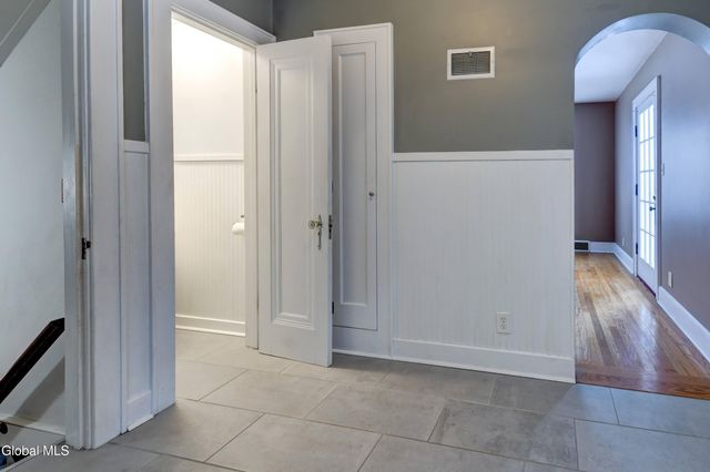 110 E Montgomery Street, Johnstown, NY 12095