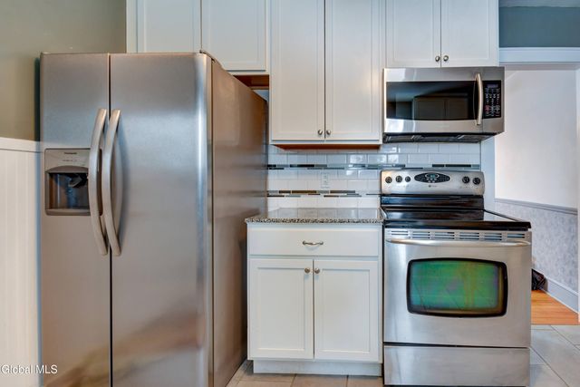 110 E Montgomery Street, Johnstown, NY 12095