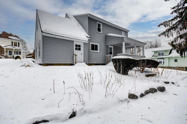 110 E Montgomery Street, Johnstown, NY 12095