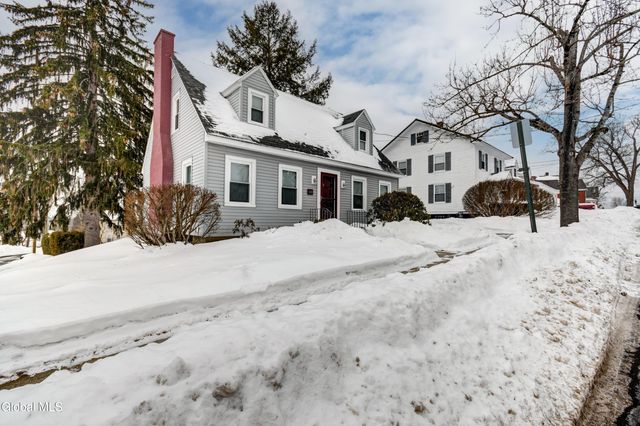 110 E Montgomery Street, Johnstown, NY 12095