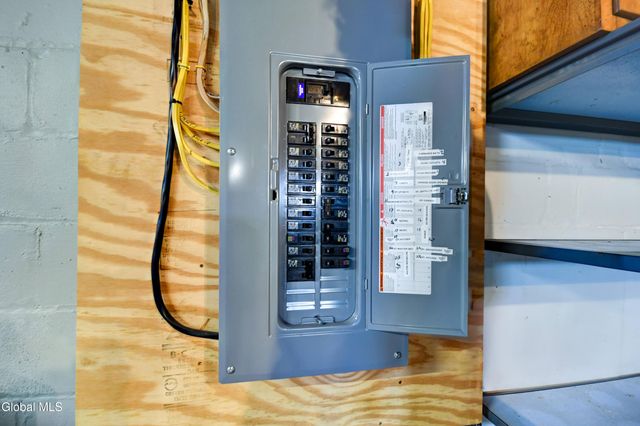 110 E Montgomery Street, Johnstown, NY 12095