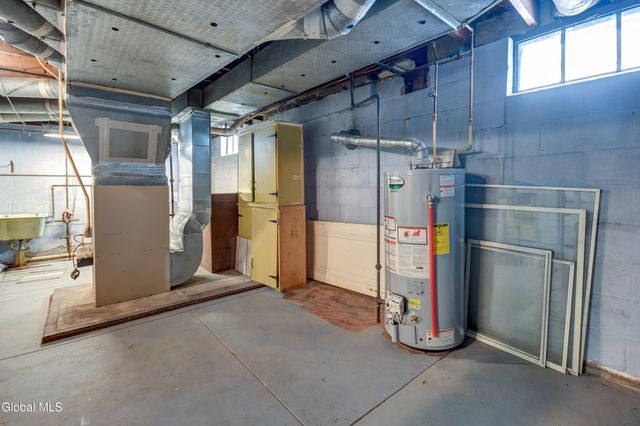 110 E Montgomery Street, Johnstown, NY 12095