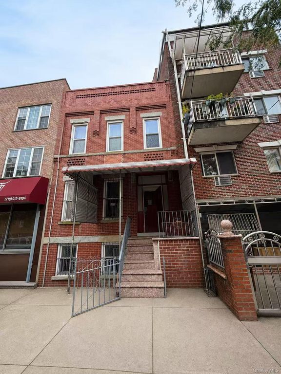 6546 Woodside Avenue, Woodside, NY 11377 — exterior