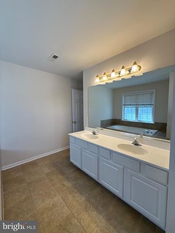 10821 SAMANTHA PL, Fredericksburg, VA 22408