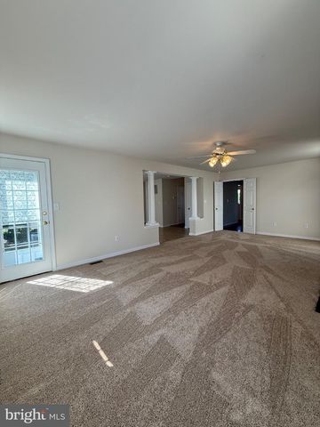 10821 SAMANTHA PL, Fredericksburg, VA 22408
