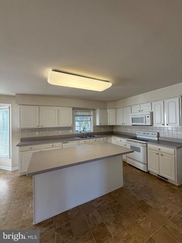 10821 SAMANTHA PL, Fredericksburg, VA 22408