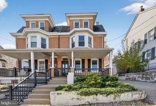 17 MERION AVE, Conshohocken, PA 19428