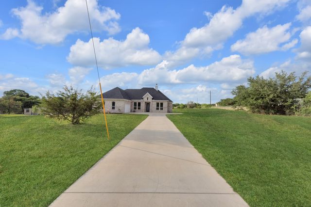 2000 Sweet Springs Road, Weatherford, TX 76088