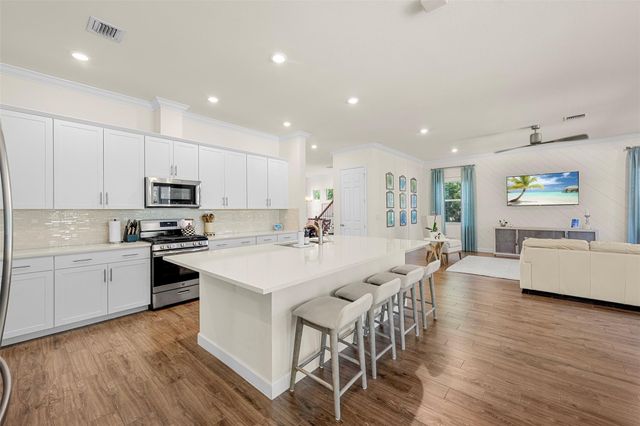 1018 Sweetgrass Street, Loxahatchee, FL 33470