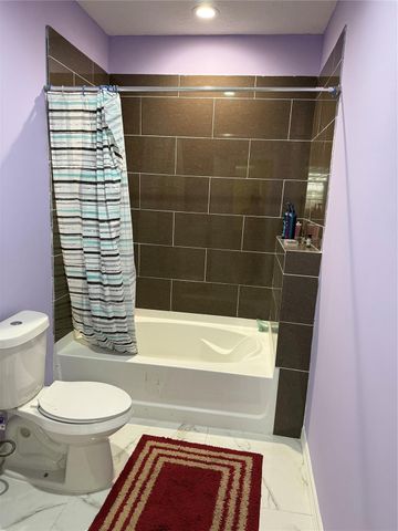 77 Road 5231, Cleveland, TX 77327