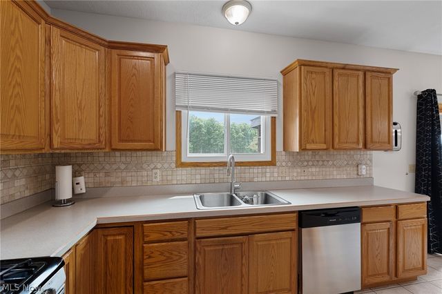 13435 Glenbrook Drive, Strongsville, OH 44136