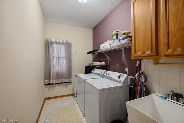 13435 Glenbrook Drive, Strongsville, OH 44136