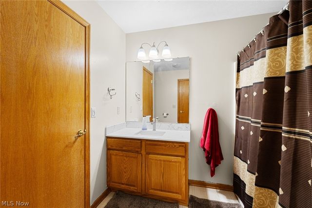 13435 Glenbrook Drive, Strongsville, OH 44136
