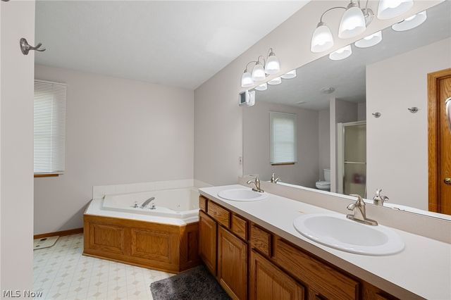 13435 Glenbrook Drive, Strongsville, OH 44136