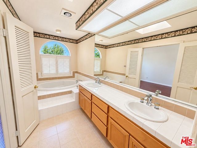 1647 Amarelle Street, Thousand Oaks, CA 91320