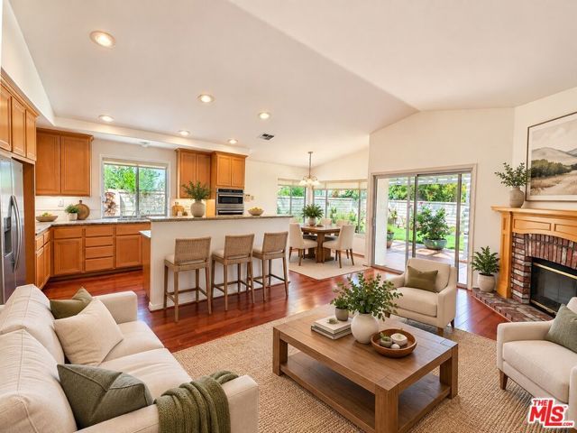 1647 Amarelle Street, Thousand Oaks, CA 91320