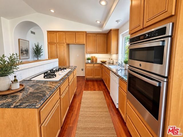 1647 Amarelle Street, Thousand Oaks, CA 91320