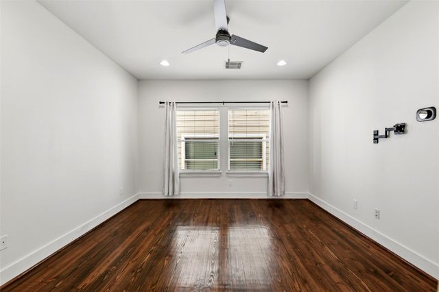 1512 Crockett Street A, Houston, TX 77007