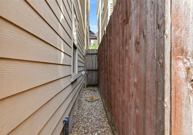 1512 Crockett Street A, Houston, TX 77007