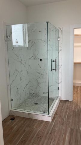 2105 Holman, Houston, TX 77004