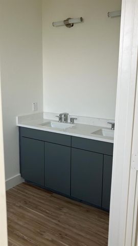 2105 Holman, Houston, TX 77004
