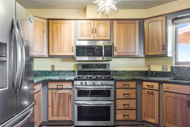 5 Cerrado Court, Santa Fe, NM 87508