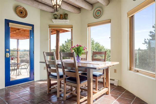 5 Cerrado Court, Santa Fe, NM 87508