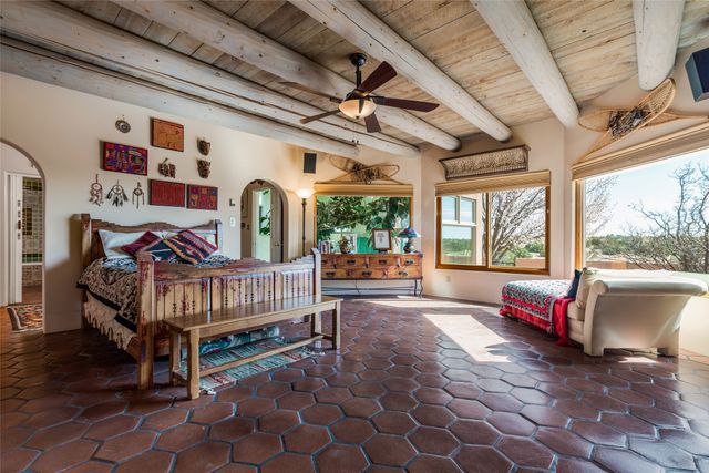 5 Cerrado Court, Santa Fe, NM 87508