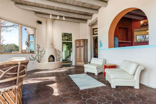 5 Cerrado Court, Santa Fe, NM 87508