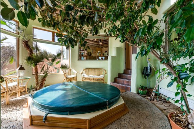 5 Cerrado Court, Santa Fe, NM 87508