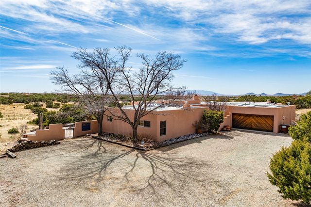 5 Cerrado Court, Santa Fe, NM 87508