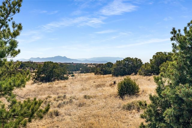 5 Cerrado Court, Santa Fe, NM 87508